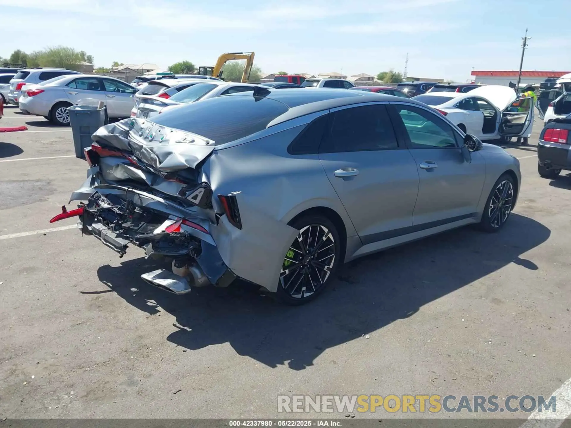 4 fotografías del automóvil dañado KNAG44J82S5283857 KIA K5 2025