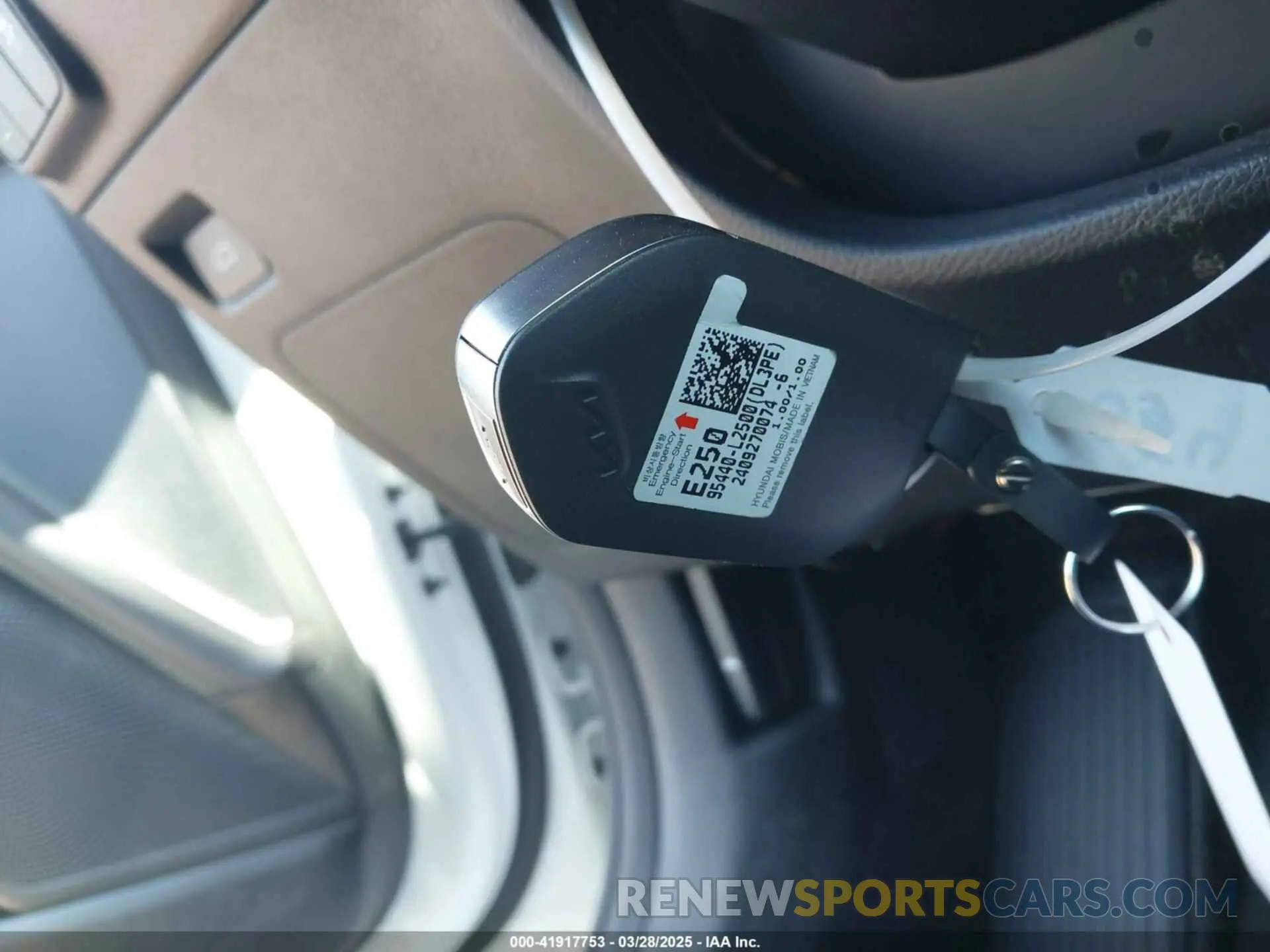 11 fotografías del automóvil dañado KNAG44J85S5332761 KIA K5 2025