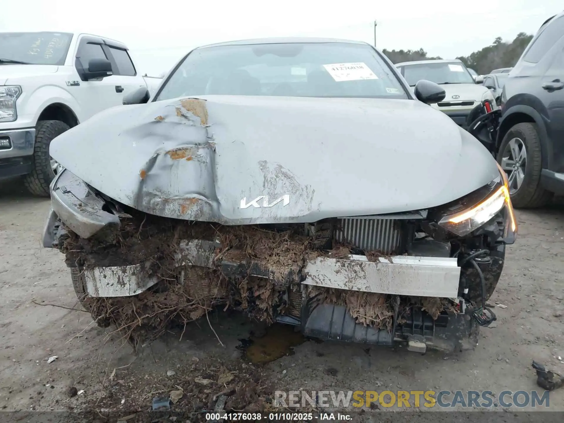 12 fotografías del automóvil dañado KNAG44J85S5333831 KIA K5 2025