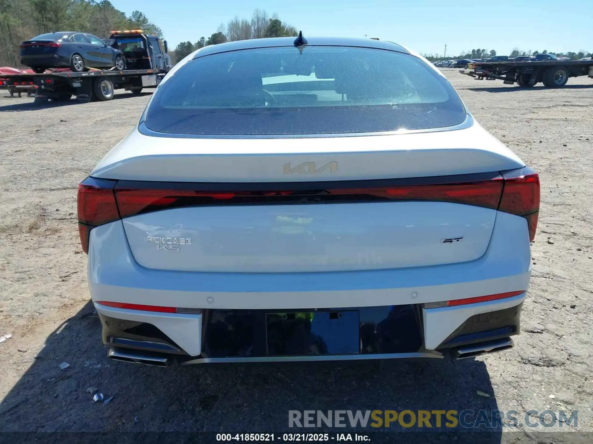 17 fotografías del automóvil dañado KNAG44J8XS5298798 KIA K5 2025