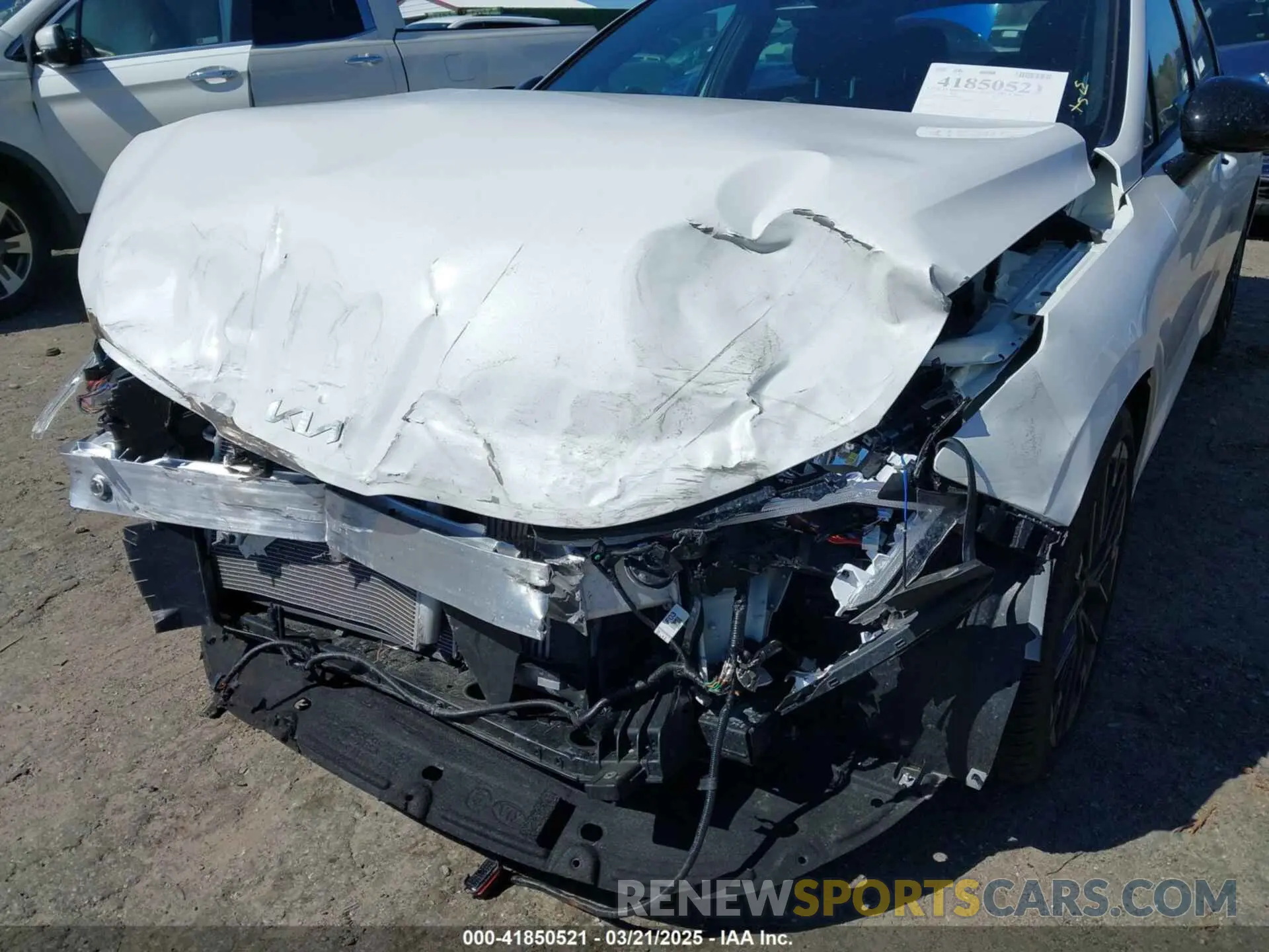 6 fotografías del automóvil dañado KNAG44J8XS5298798 KIA K5 2025