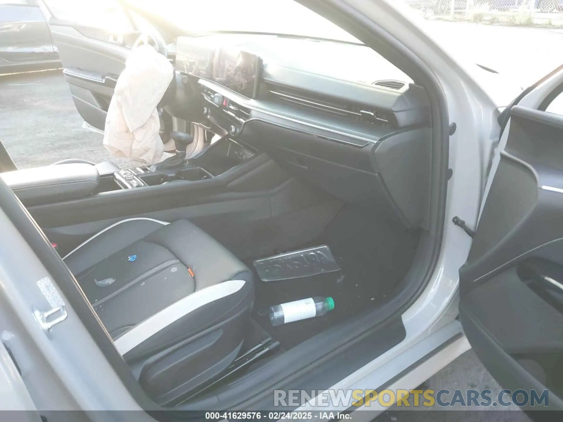 5 fotografías del automóvil dañado KNAG64J70S5313763 KIA K5 2025
