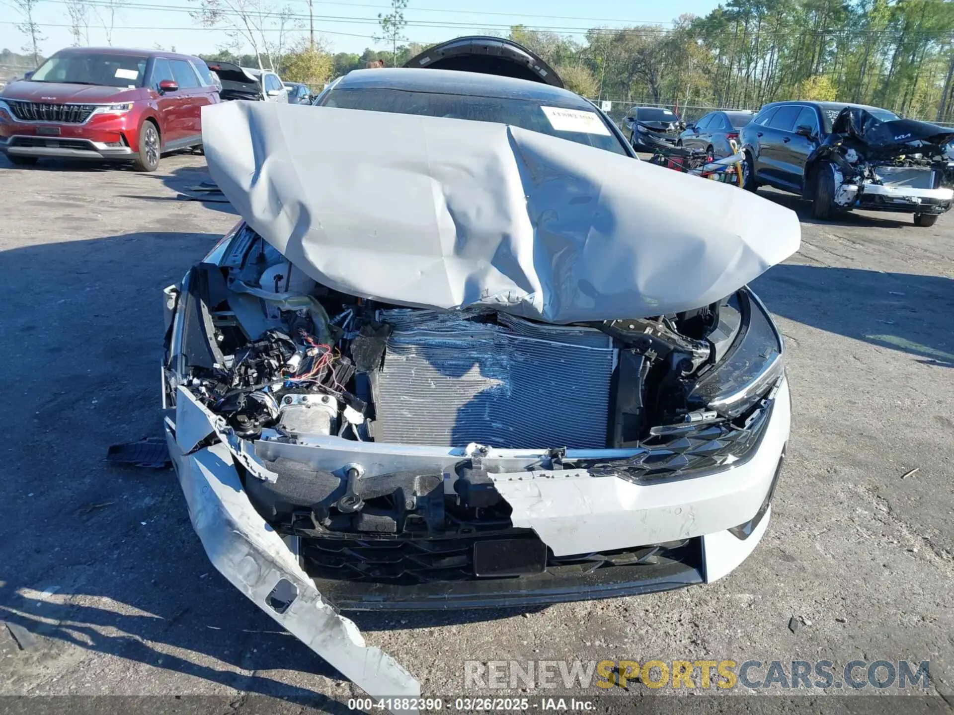 12 fotografías del automóvil dañado KNAG64J70S5324584 KIA K5 2025