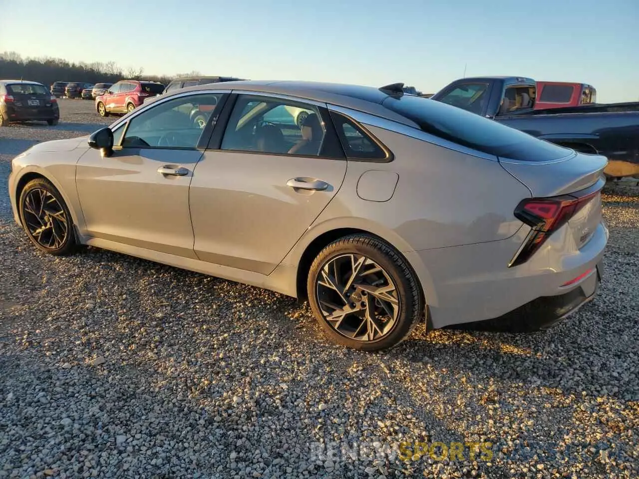 2 fotografías del automóvil dañado KNAG64J70S5324648 KIA K5 2025