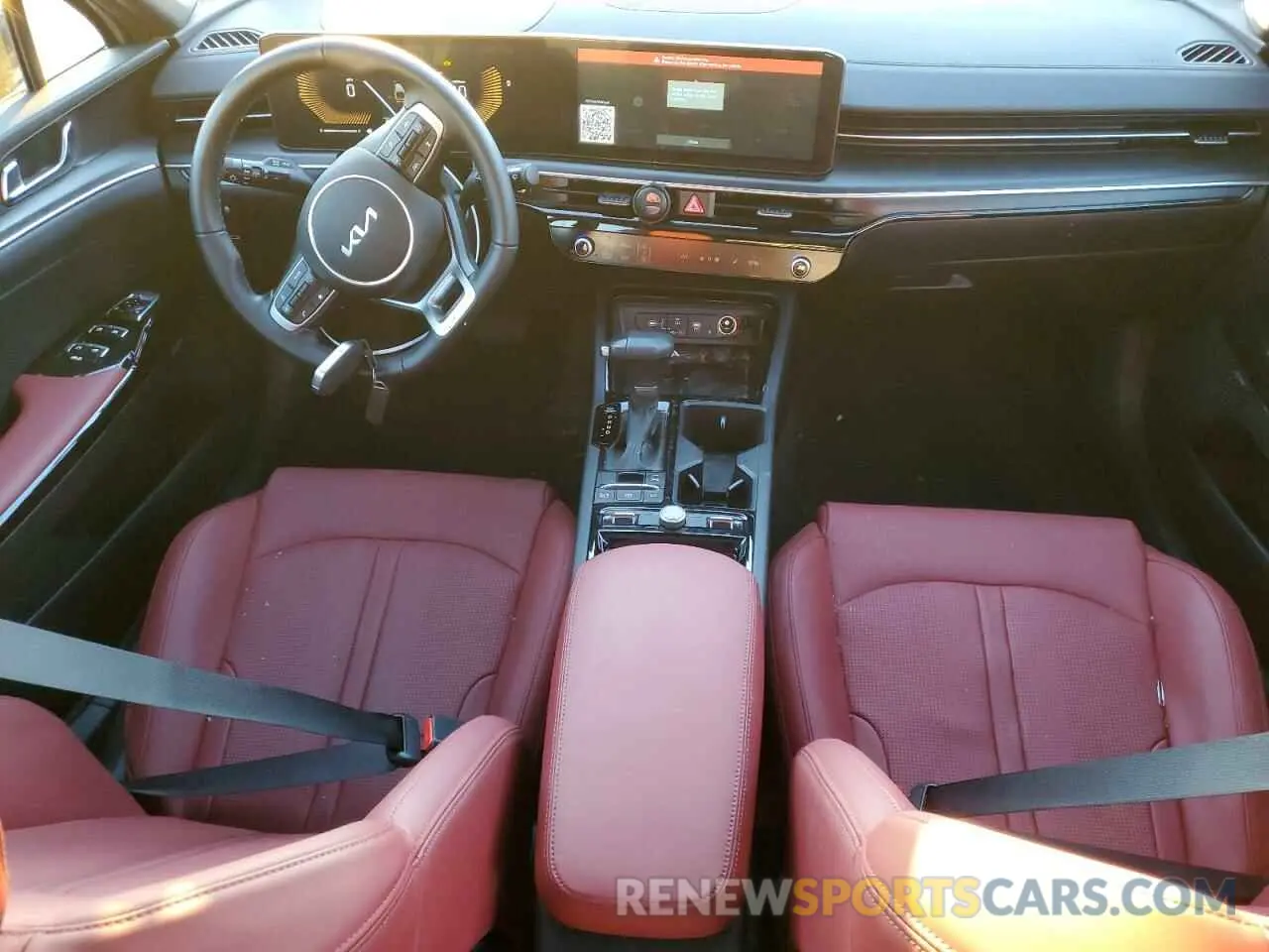 8 fotografías del automóvil dañado KNAG64J70S5324648 KIA K5 2025