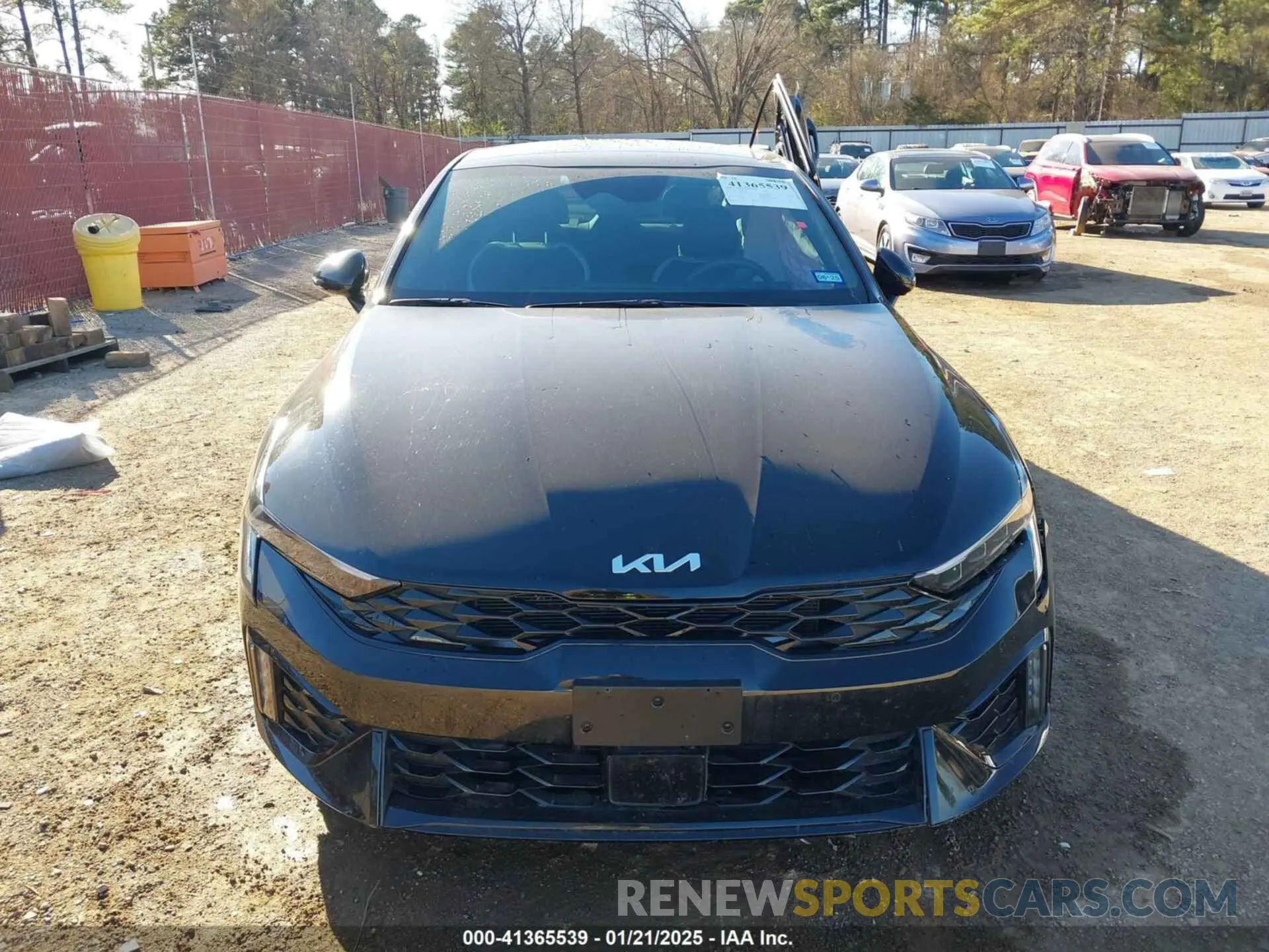 13 fotografías del automóvil dañado KNAG64J71S5272205 KIA K5 2025