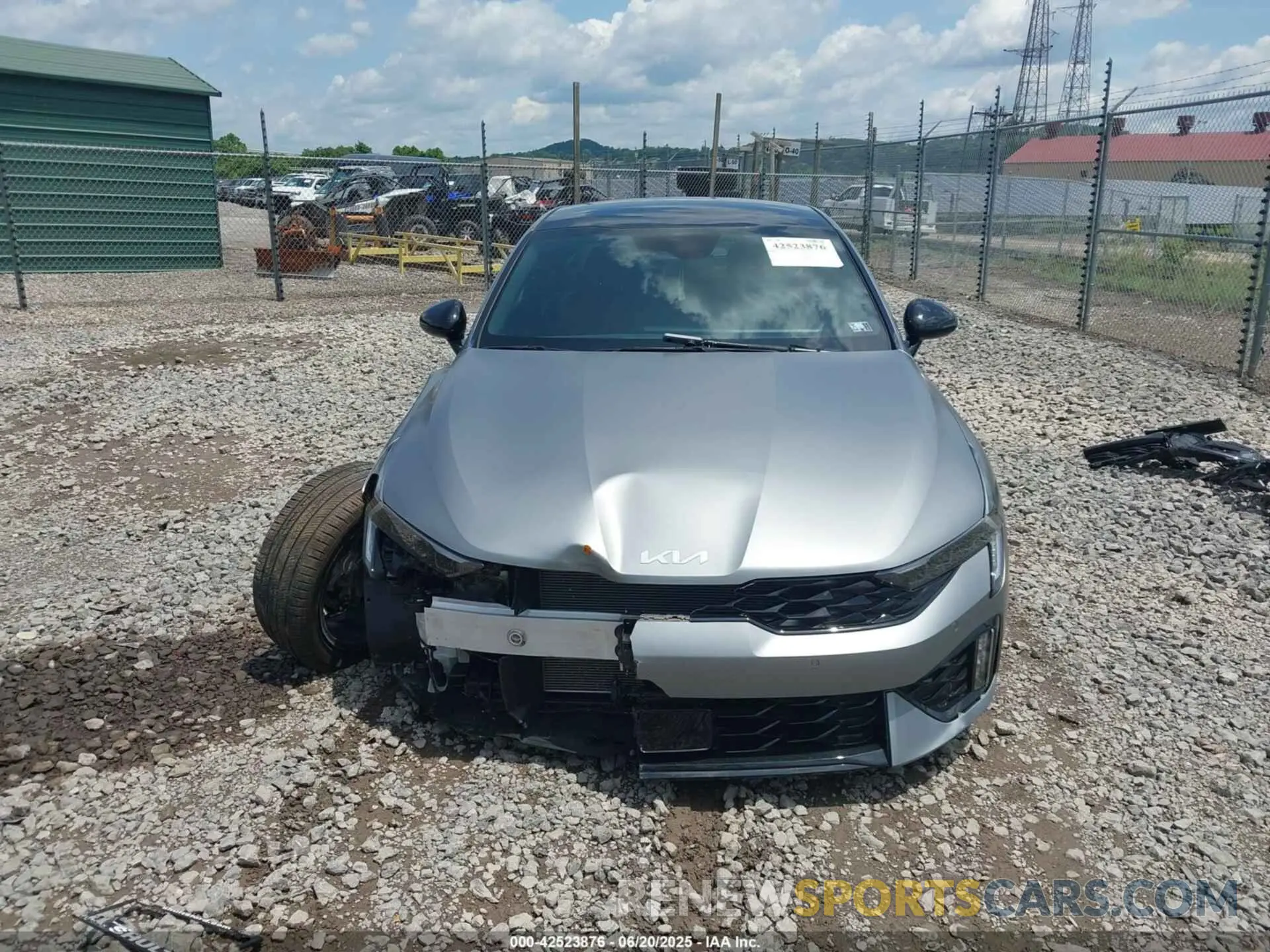13 fotografías del automóvil dañado KNAG64J71S5319121 KIA K5 2025