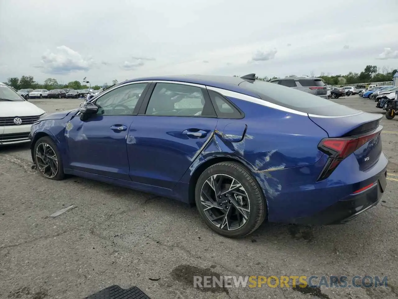 2 fotografías del automóvil dañado KNAG64J71S5350661 KIA K5 2025