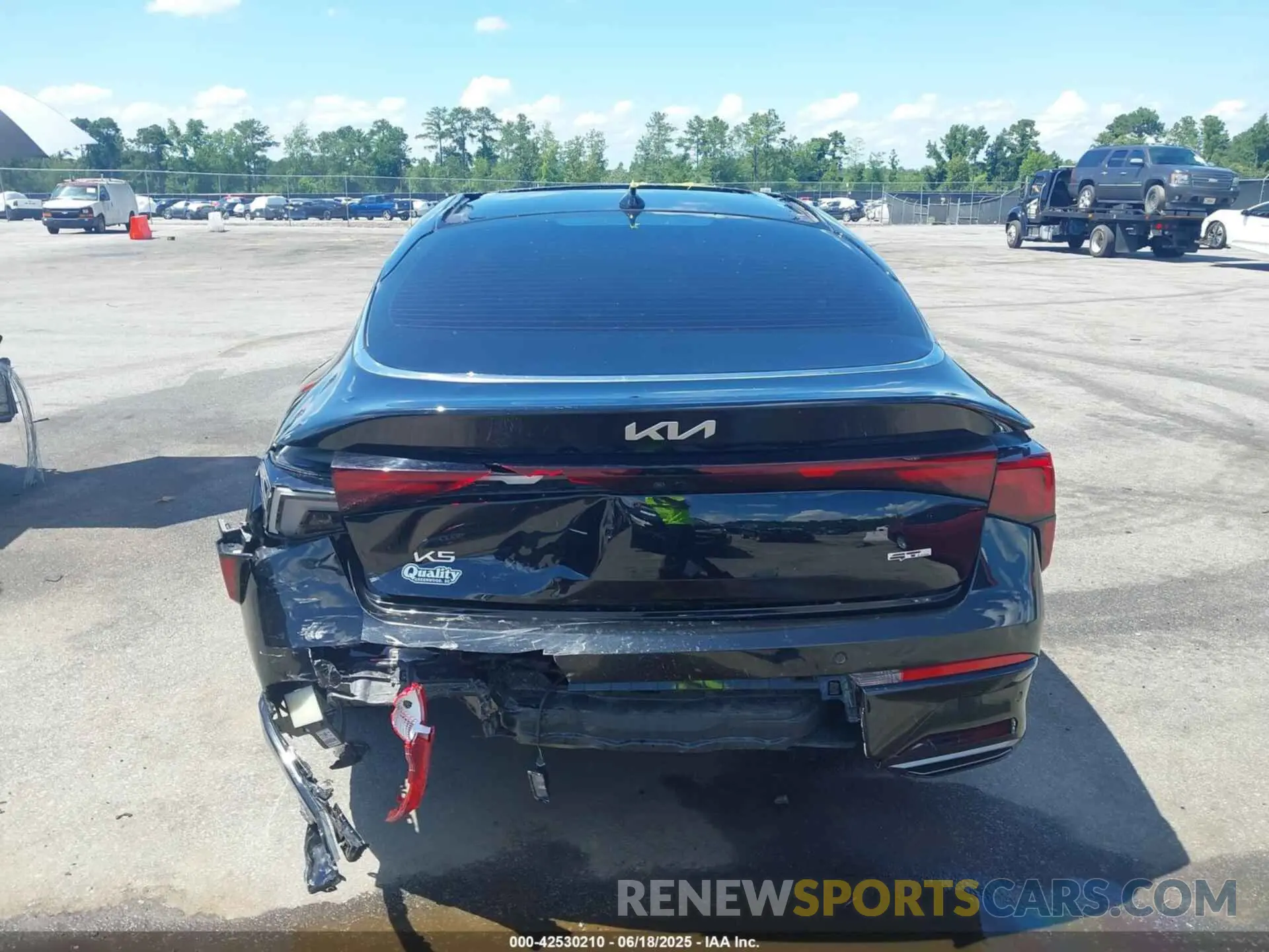 16 fotografías del automóvil dañado KNAG64J72S5286162 KIA K5 2025