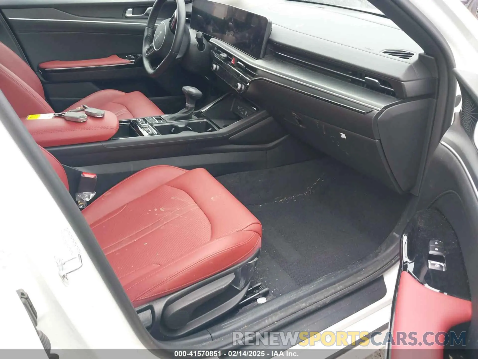 5 fotografías del automóvil dañado KNAG64J72S5305308 KIA K5 2025
