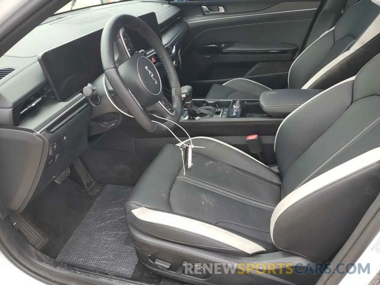 7 fotografías del automóvil dañado KNAG64J72S5311092 KIA K5 2025