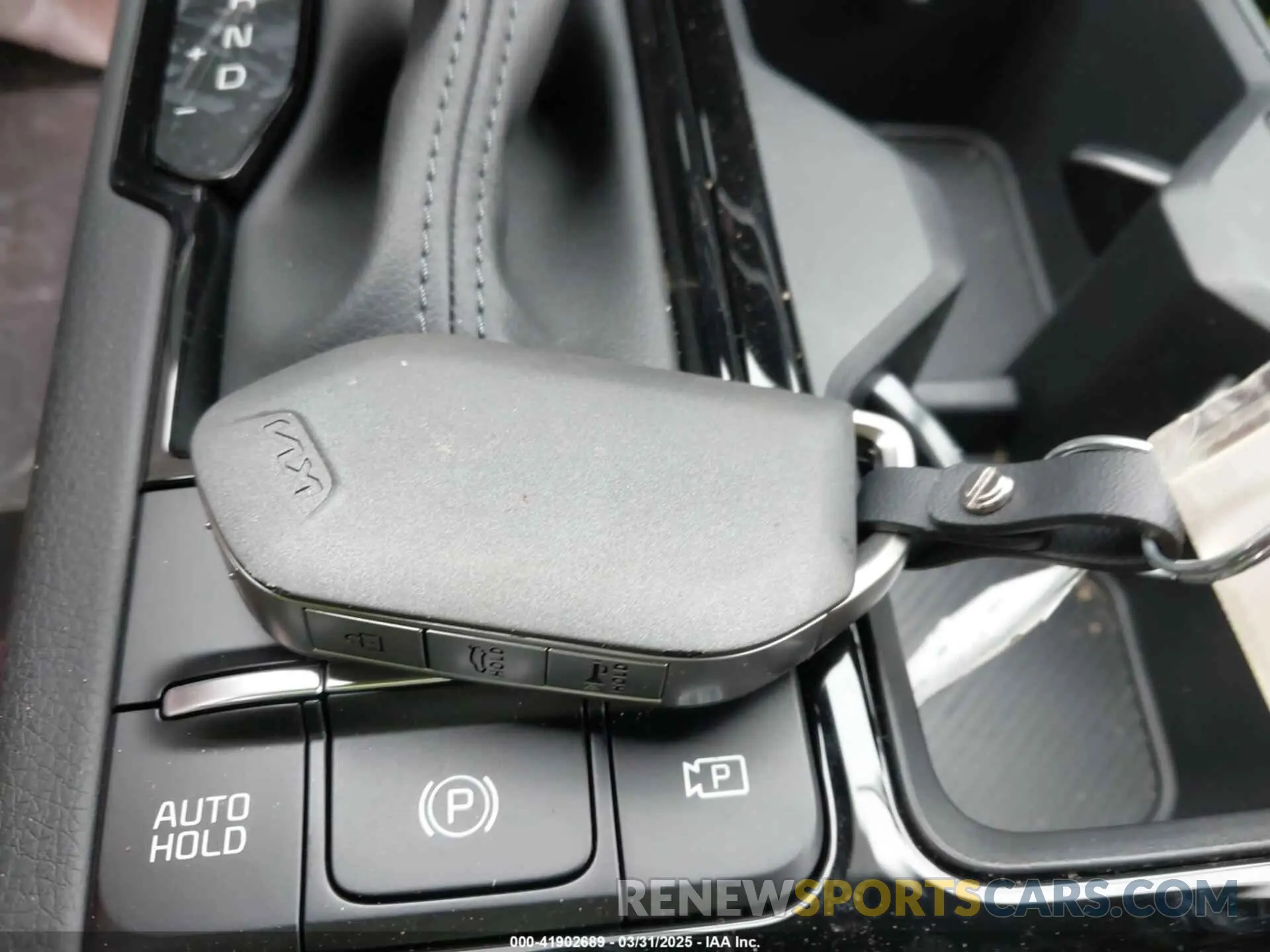 11 fotografías del automóvil dañado KNAG64J72S5350412 KIA K5 2025