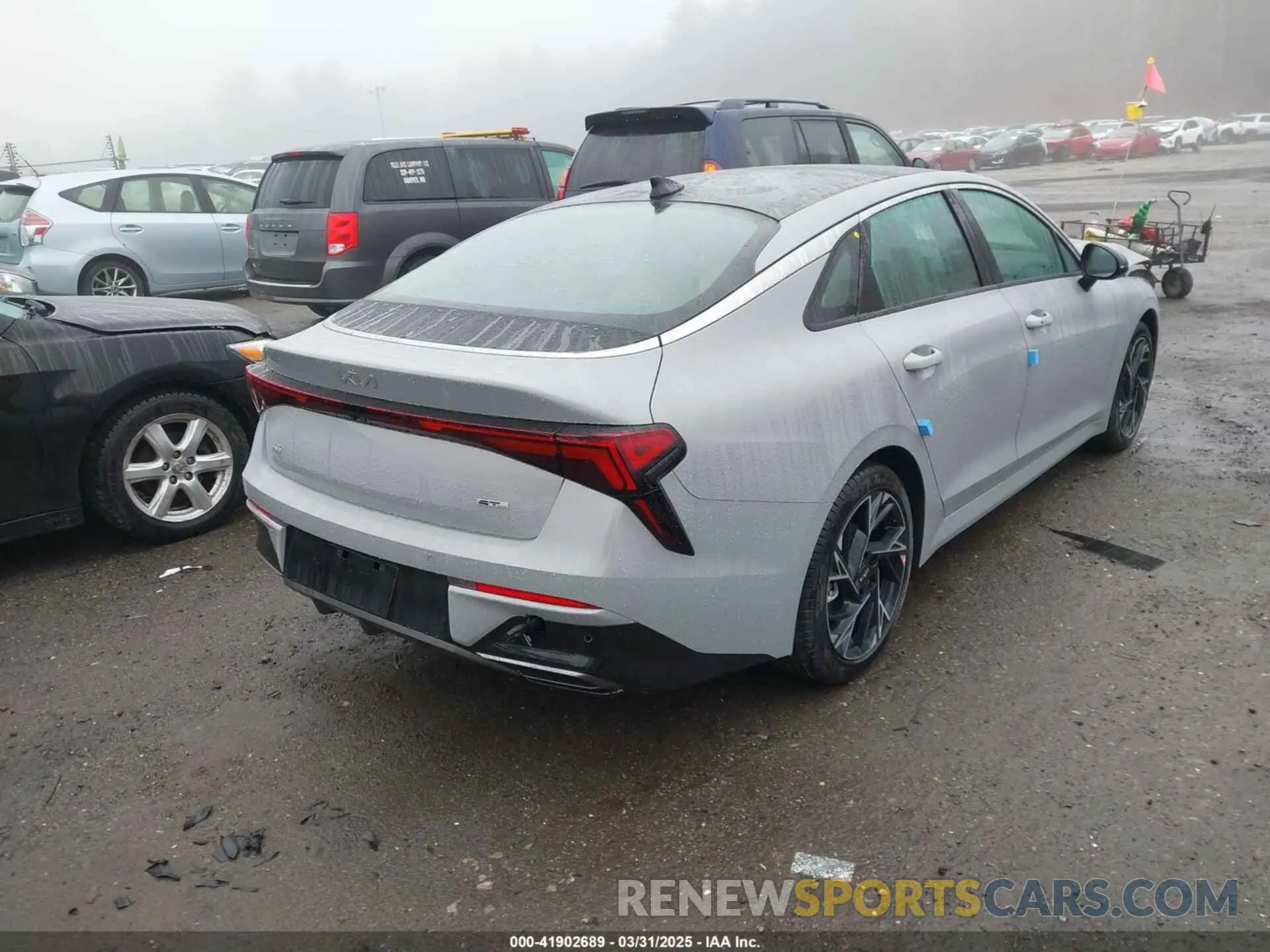 4 fotografías del automóvil dañado KNAG64J72S5350412 KIA K5 2025