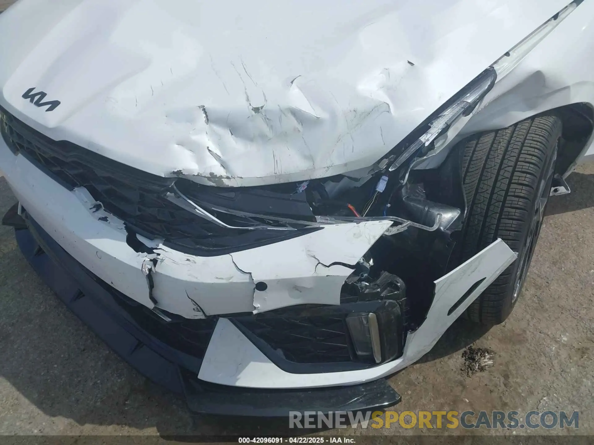 6 fotografías del automóvil dañado KNAG64J72S5357554 KIA K5 2025