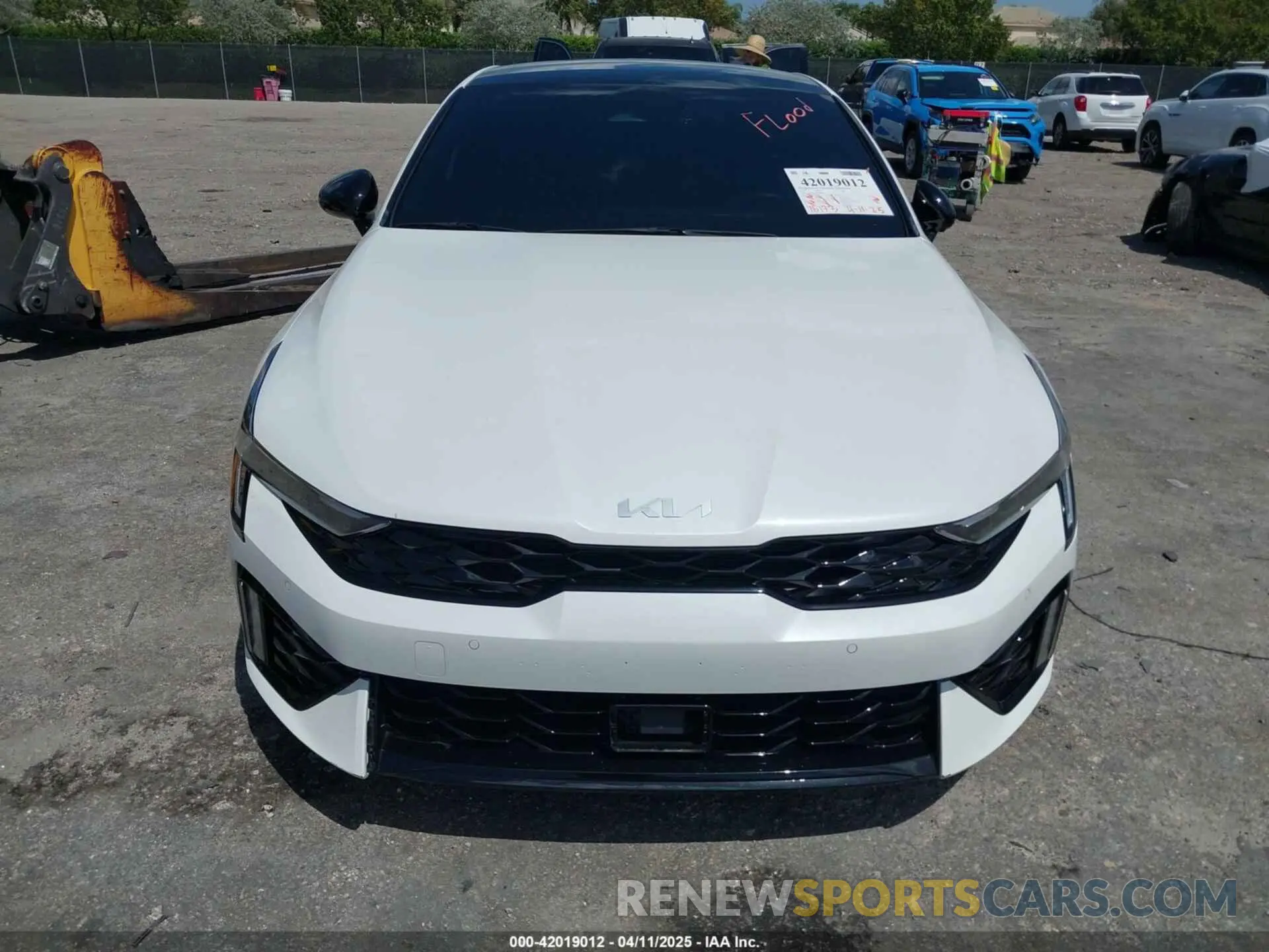 6 fotografías del automóvil dañado KNAG64J73S5269838 KIA K5 2025