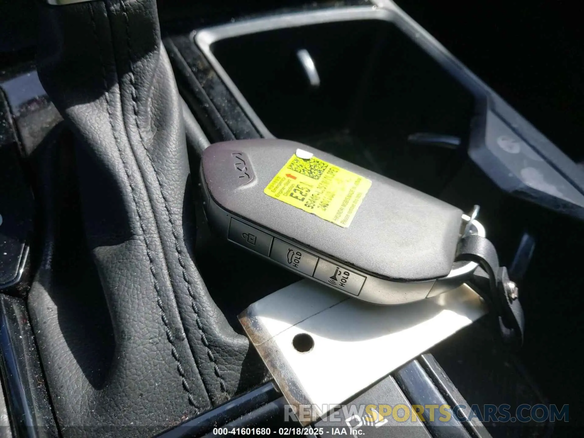11 fotografías del automóvil dañado KNAG64J73S5280192 KIA K5 2025