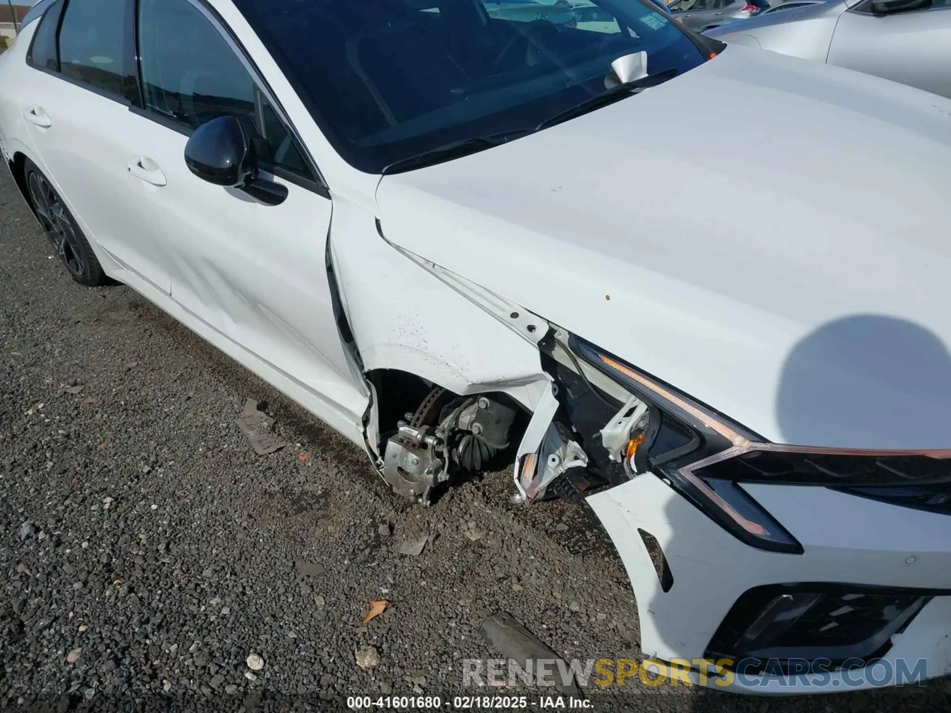 6 fotografías del automóvil dañado KNAG64J73S5280192 KIA K5 2025