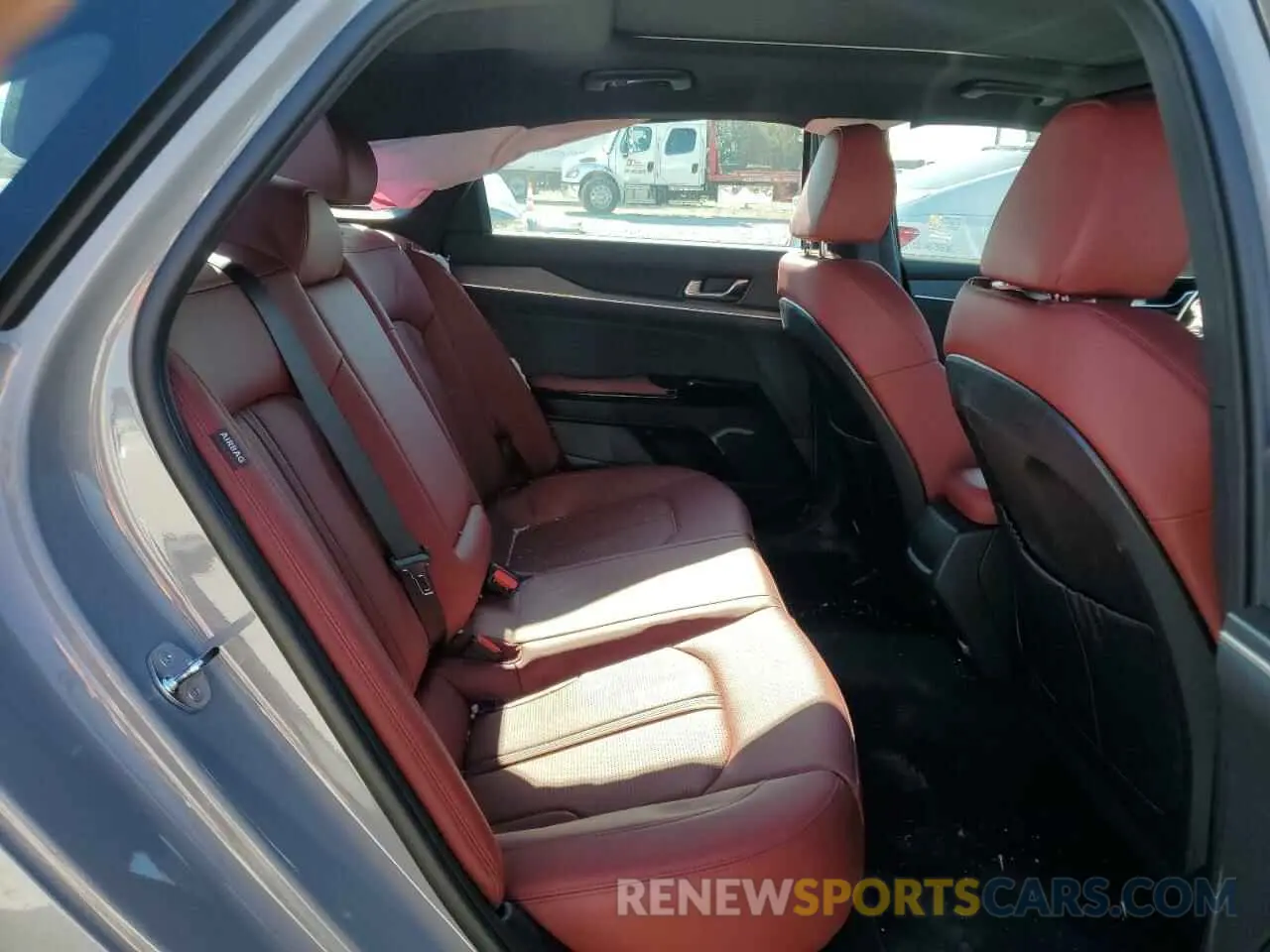 10 fotografías del automóvil dañado KNAG64J73S5326653 KIA K5 2025