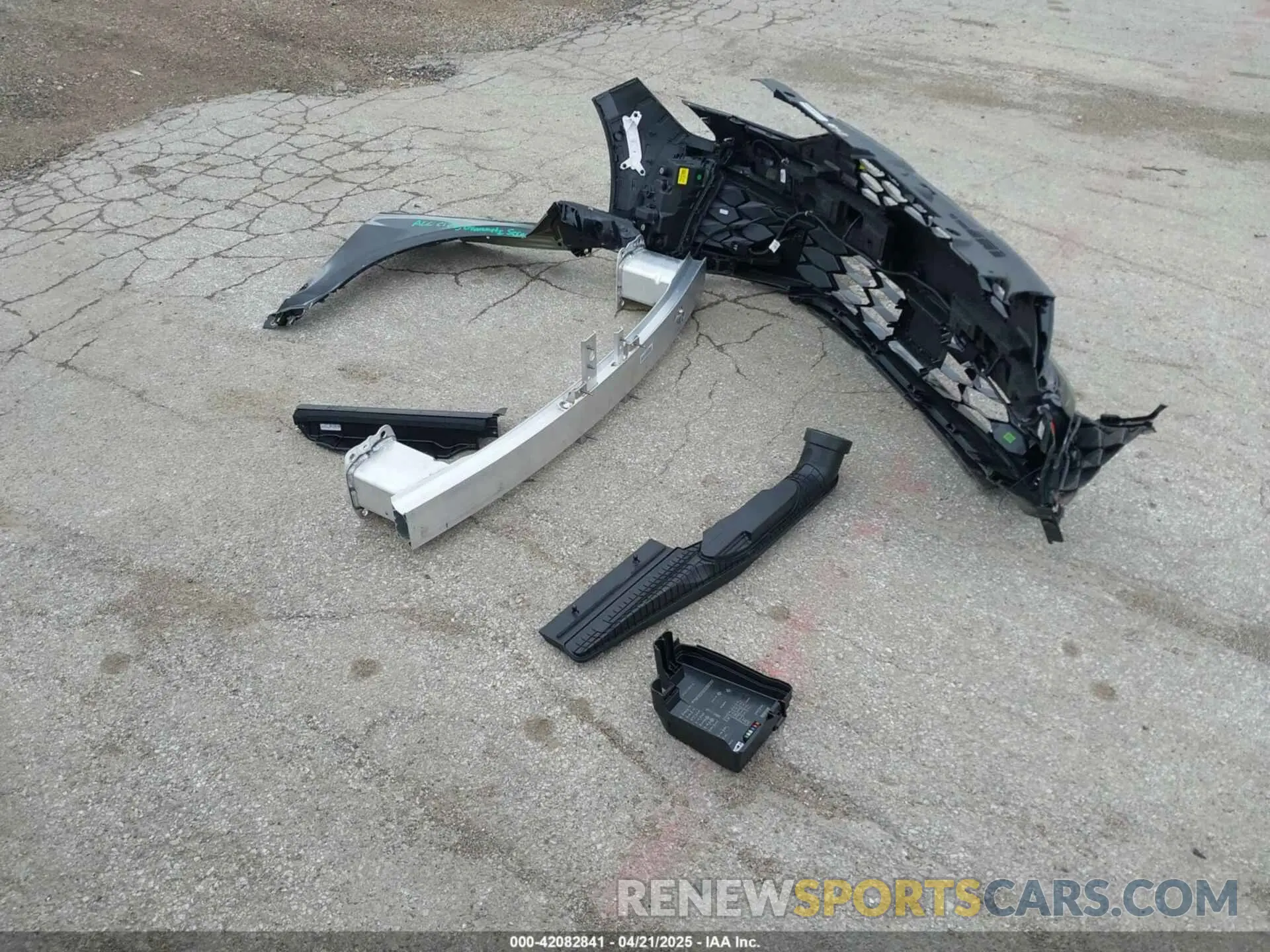 12 fotografías del automóvil dañado KNAG64J73S5359295 KIA K5 2025