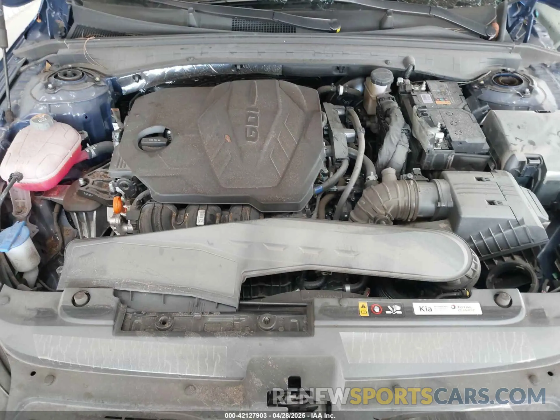 10 fotografías del automóvil dañado KNAG64J74S5274899 KIA K5 2025