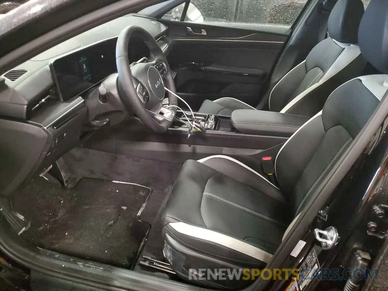 7 fotografías del automóvil dañado KNAG64J74S5289774 KIA K5 2025