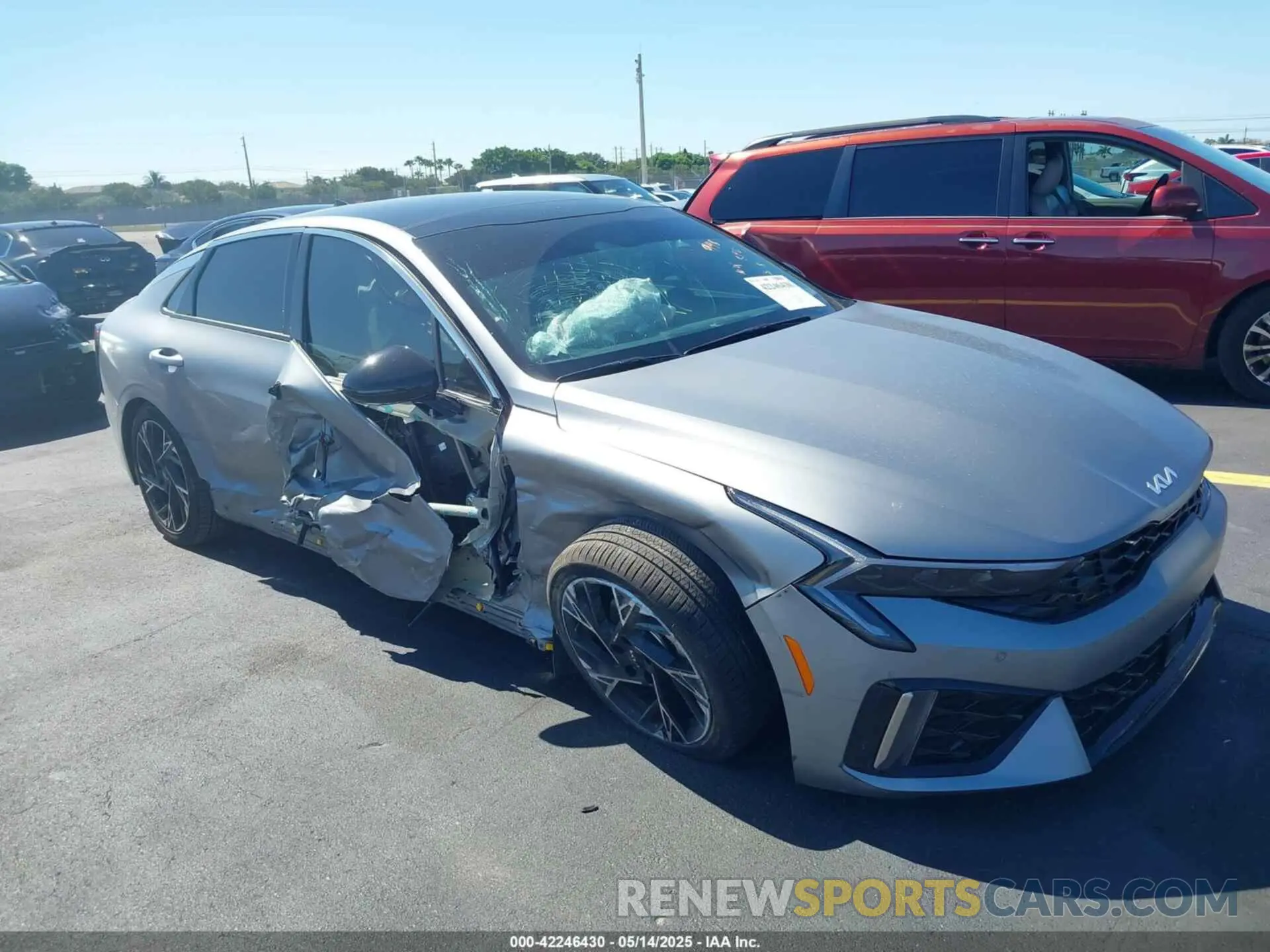 1 fotografías del automóvil dañado KNAG64J74S5320148 KIA K5 2025