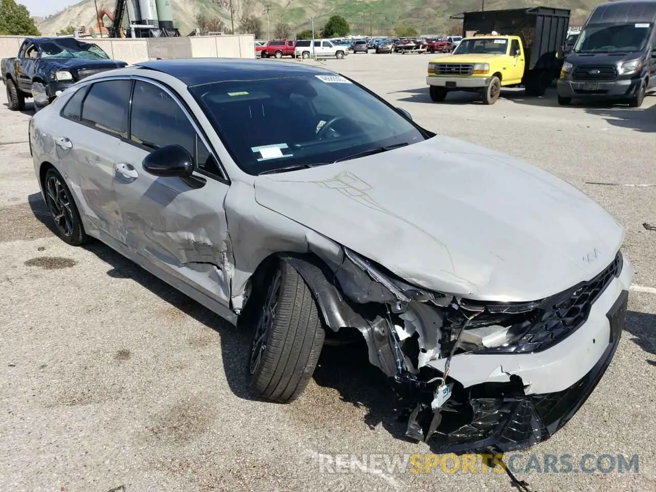 4 fotografías del automóvil dañado KNAG64J74S5320523 KIA K5 2025