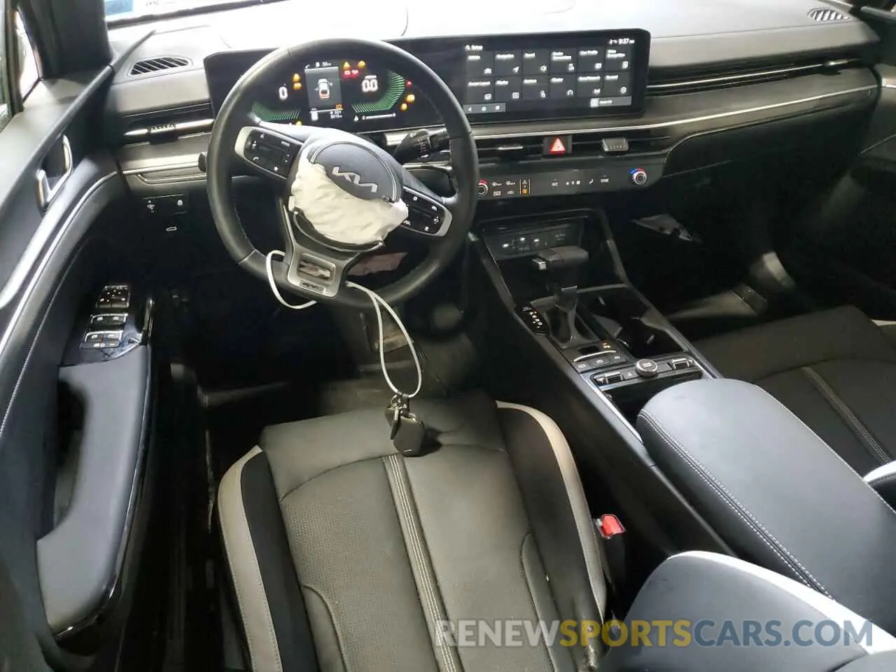 8 fotografías del automóvil dañado KNAG64J74S5335961 KIA K5 2025