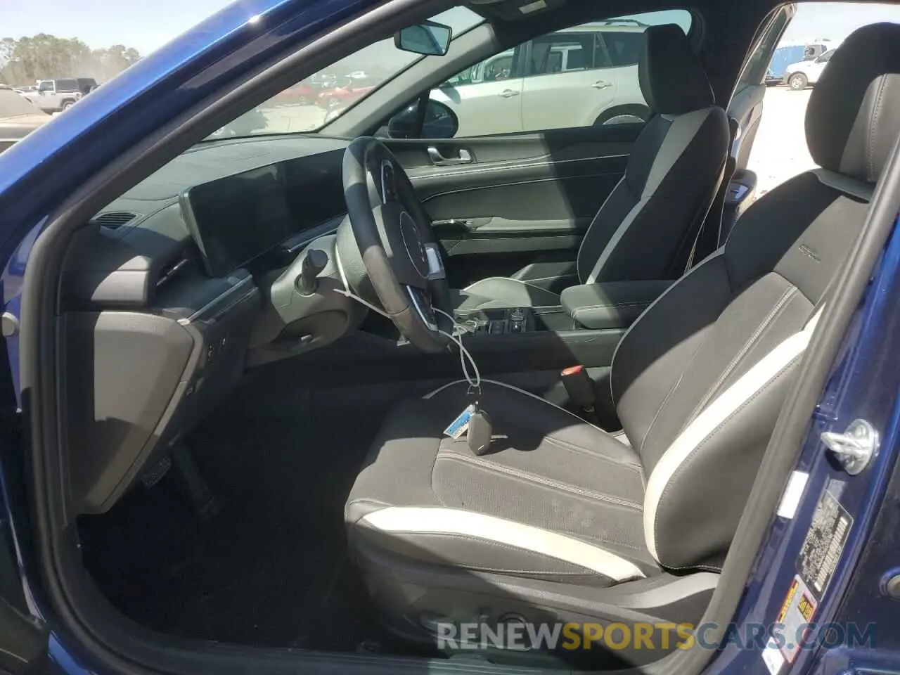7 fotografías del automóvil dañado KNAG64J75S5270795 KIA K5 2025