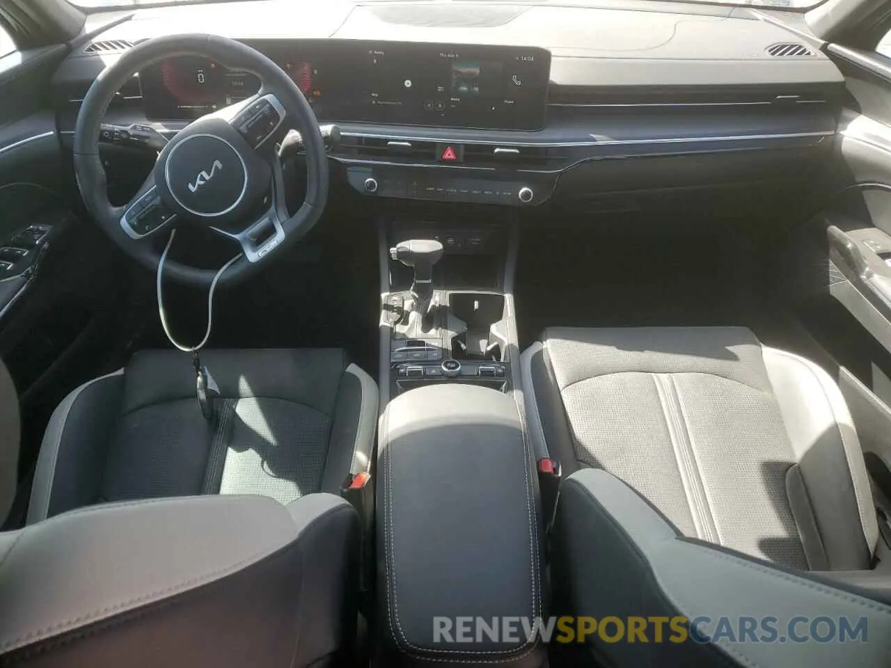 8 fotografías del automóvil dañado KNAG64J75S5270795 KIA K5 2025