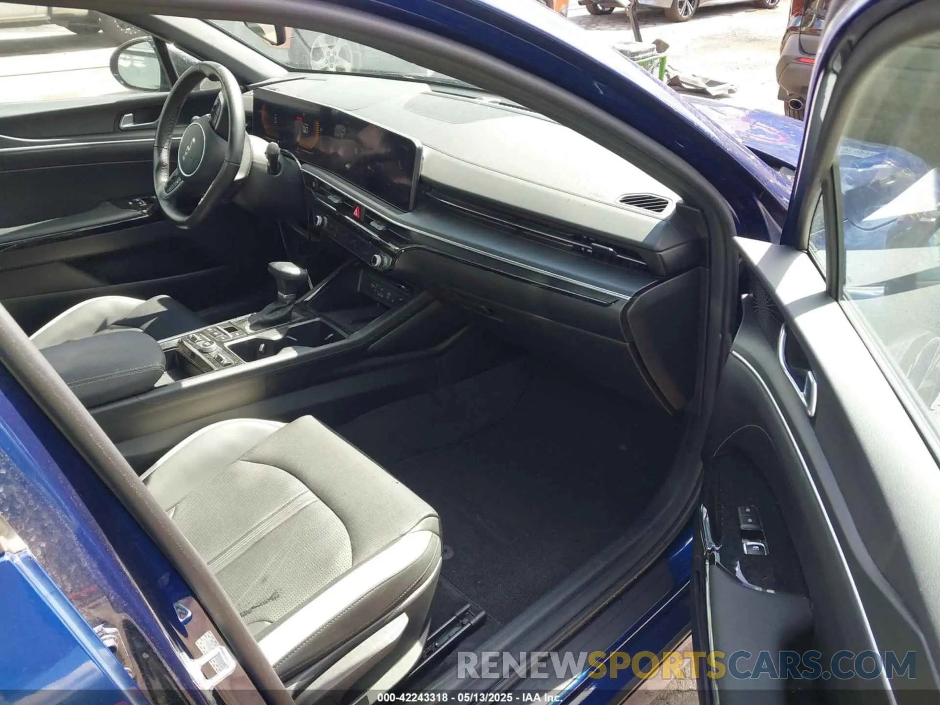 5 fotografías del automóvil dañado KNAG64J75S5299455 KIA K5 2025