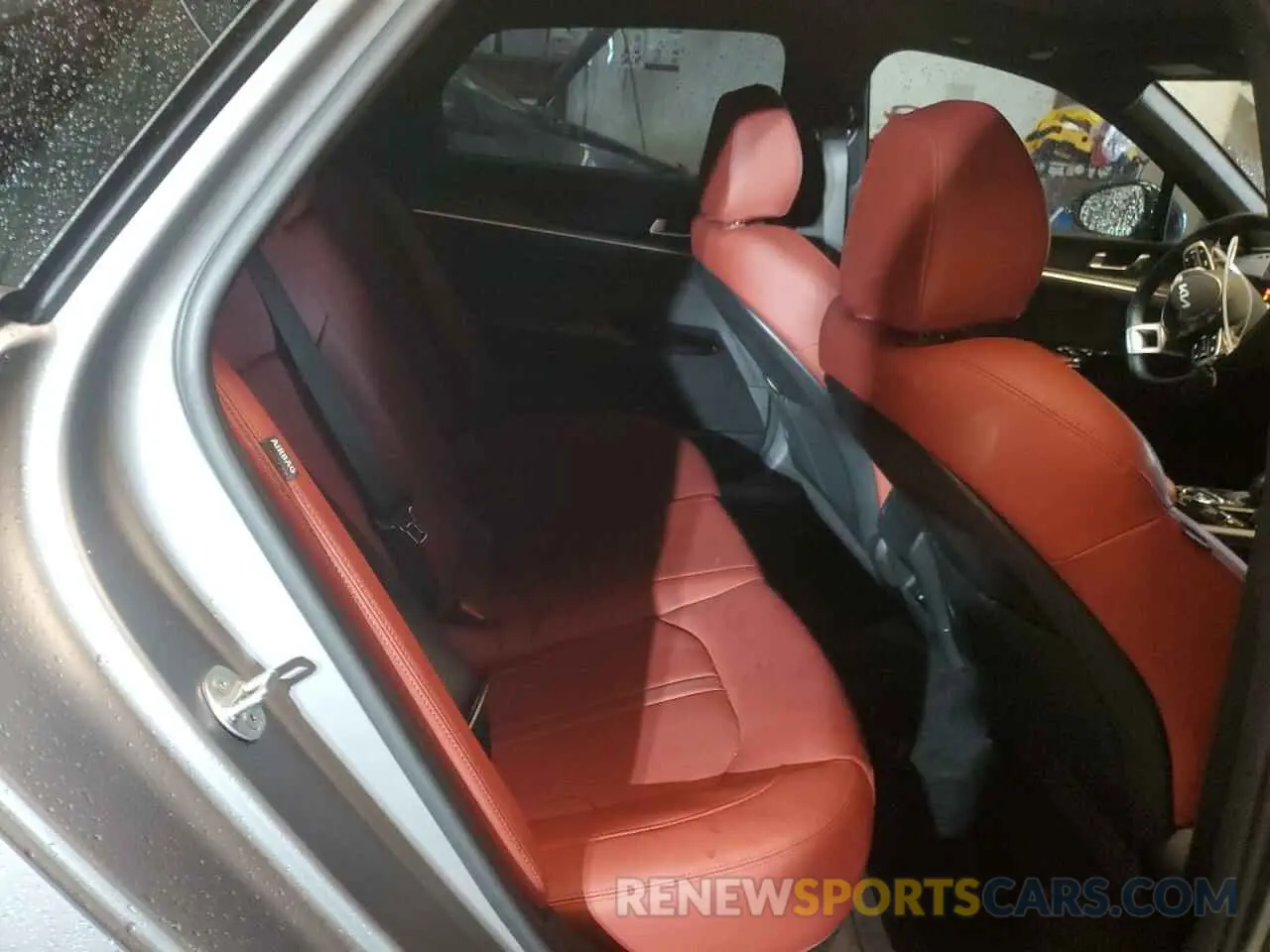 10 fotografías del automóvil dañado KNAG64J75S5320773 KIA K5 2025