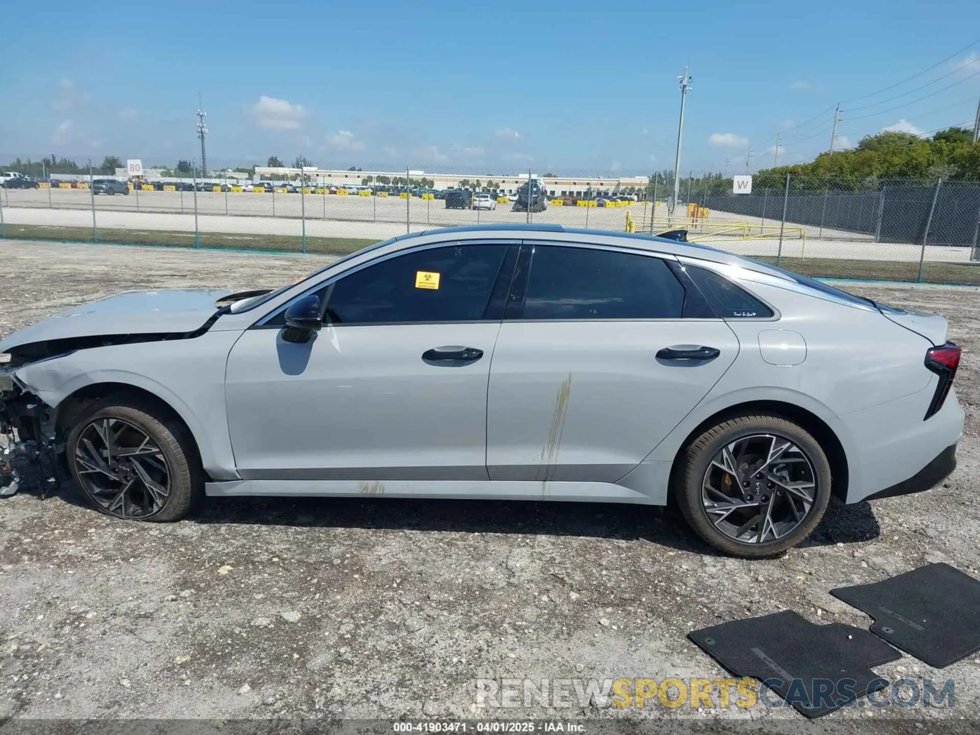 14 fotografías del automóvil dañado KNAG64J75S5327447 KIA K5 2025