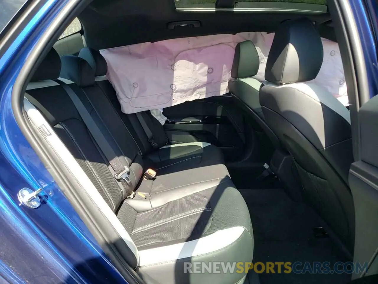 11 fotografías del automóvil dañado KNAG64J75S5350579 KIA K5 2025