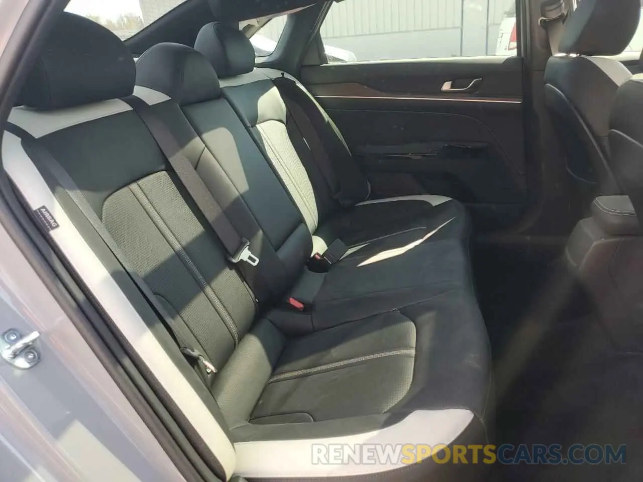 10 fotografías del automóvil dañado KNAG64J77S5286920 KIA K5 2025