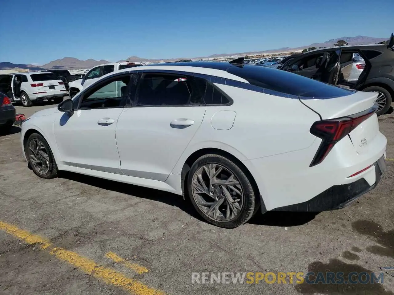 2 fotografías del automóvil dañado KNAG64J77S5306454 KIA K5 2025