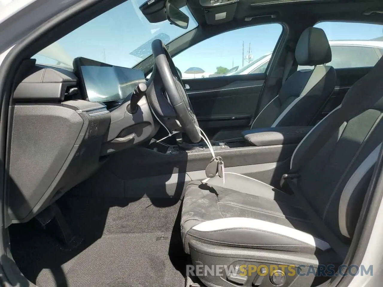 7 fotografías del automóvil dañado KNAG64J78S5307760 KIA K5 2025