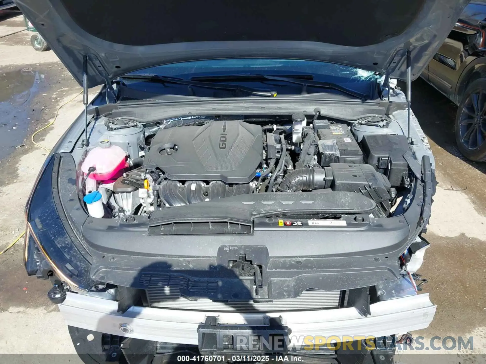 10 fotografías del automóvil dañado KNAG64J78S5311081 KIA K5 2025