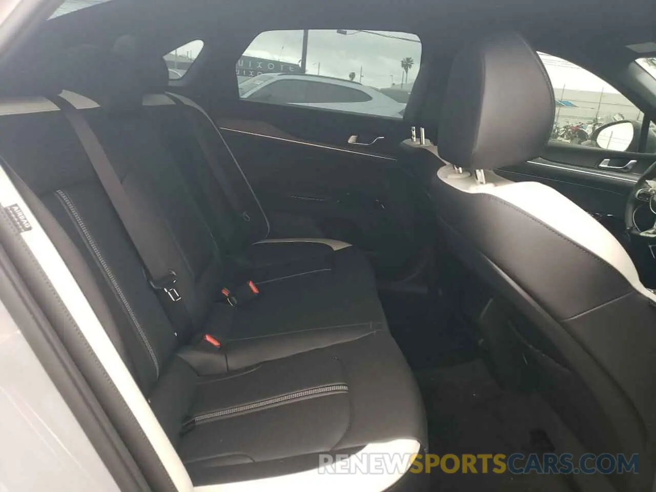 10 fotografías del automóvil dañado KNAG64J78S5311582 KIA K5 2025
