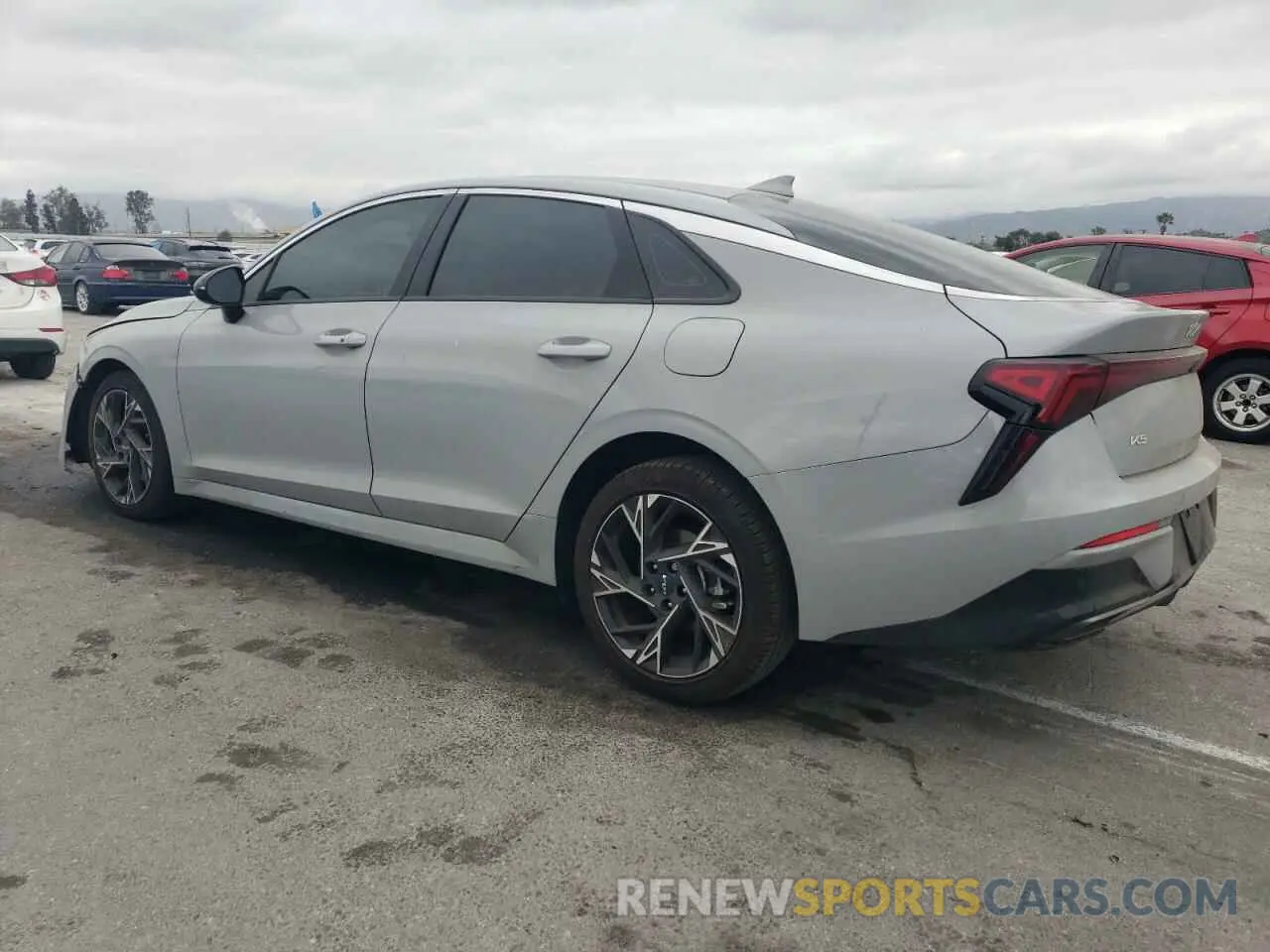 2 fotografías del automóvil dañado KNAG64J78S5311582 KIA K5 2025