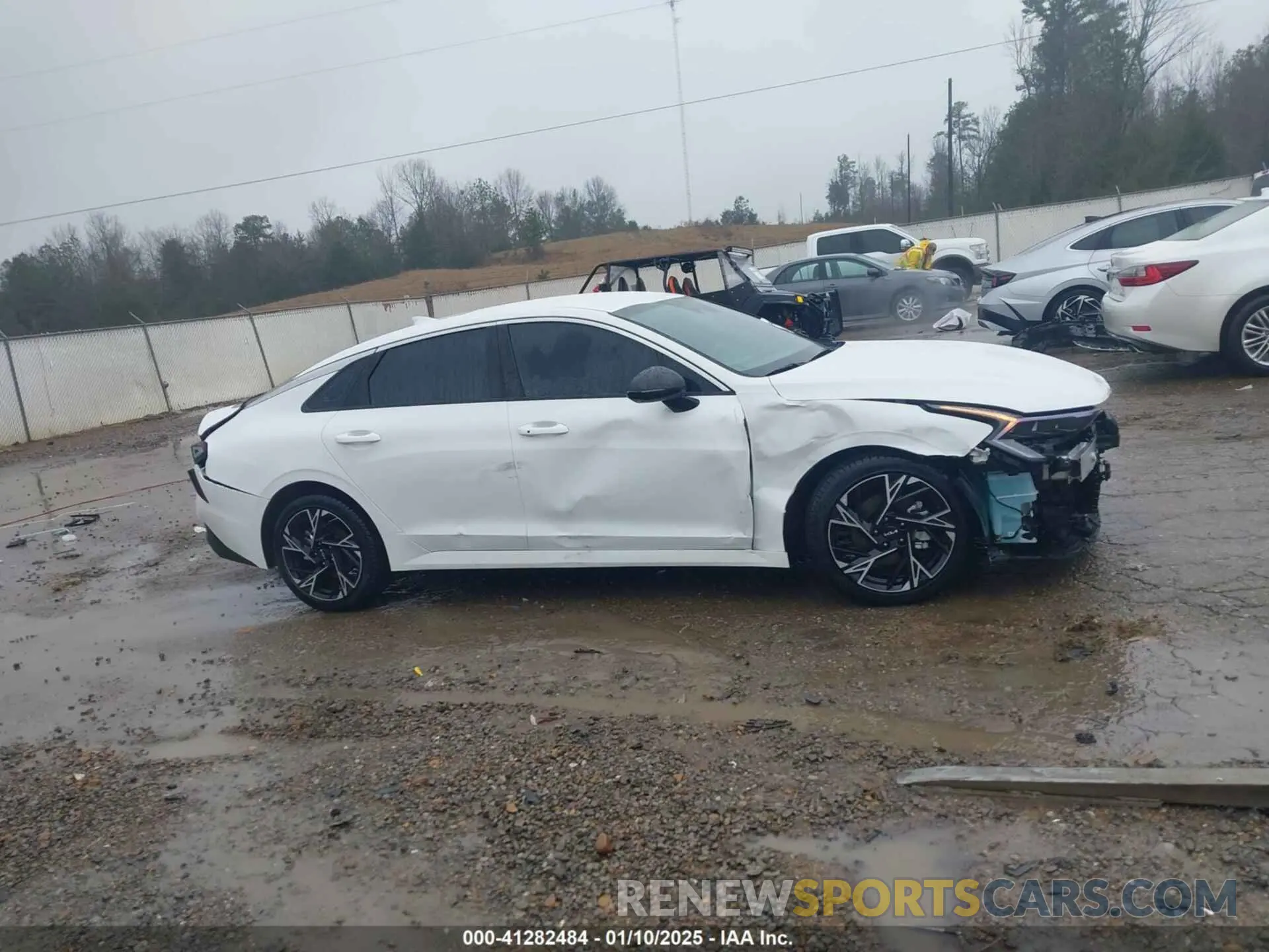14 fotografías del automóvil dañado KNAG64J78S5313865 KIA K5 2025