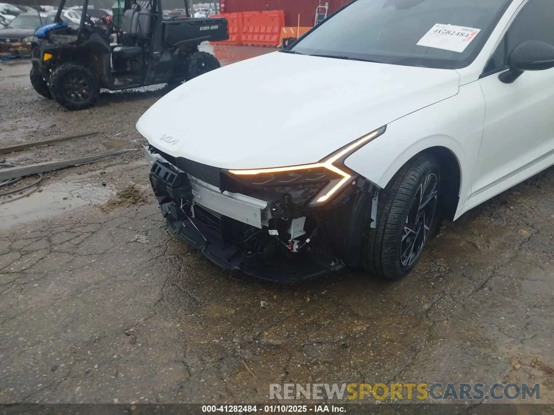 18 fotografías del automóvil dañado KNAG64J78S5313865 KIA K5 2025