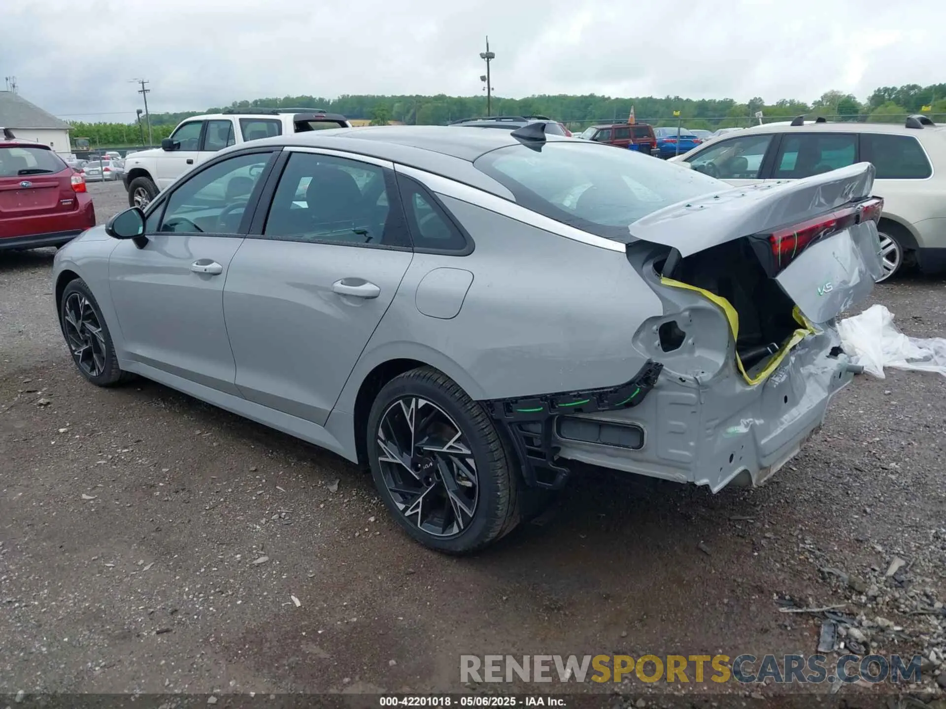 3 fotografías del automóvil dañado KNAG64J78S5325689 KIA K5 2025
