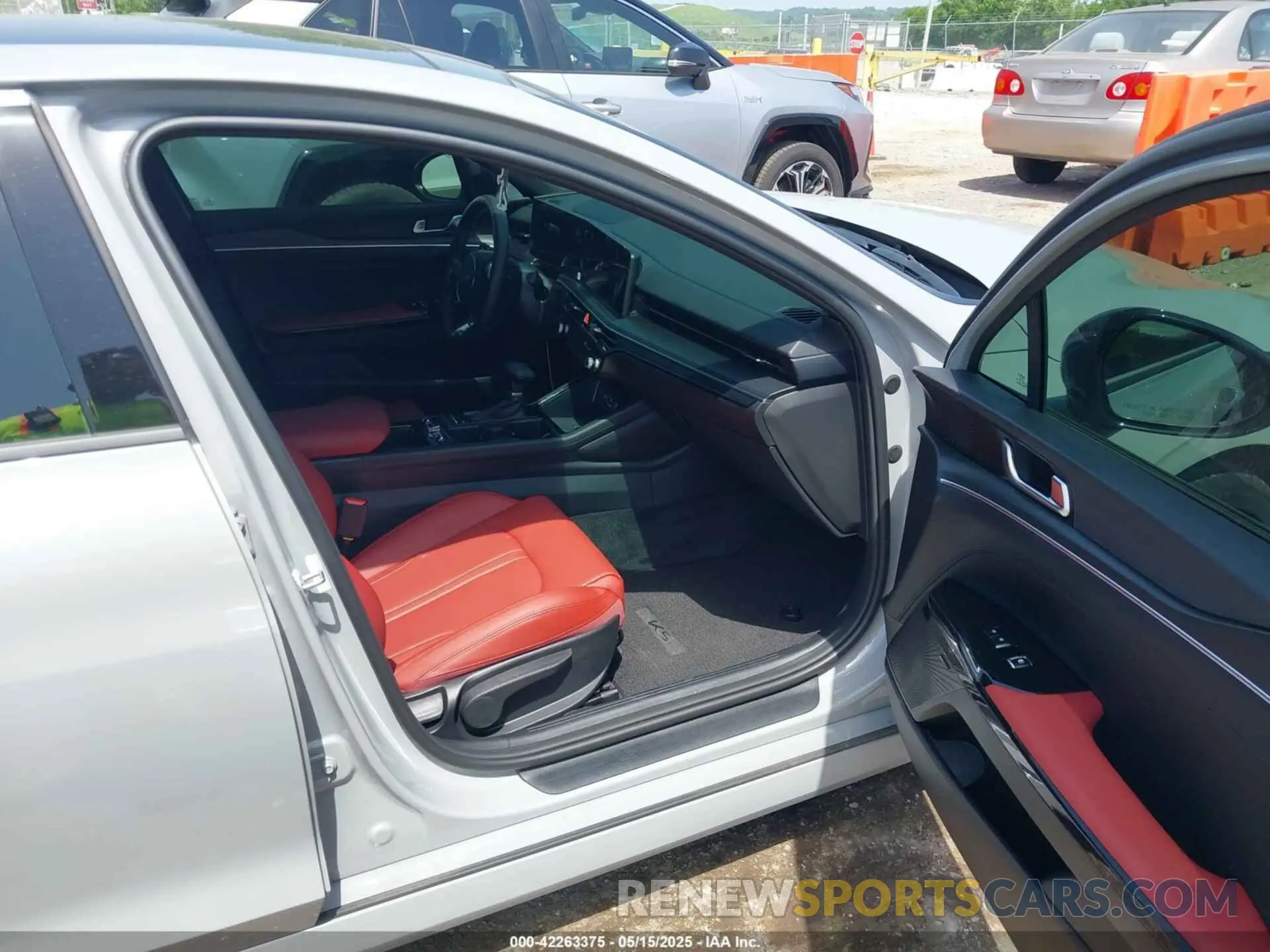 5 fotografías del automóvil dañado KNAG64J78S5330696 KIA K5 2025