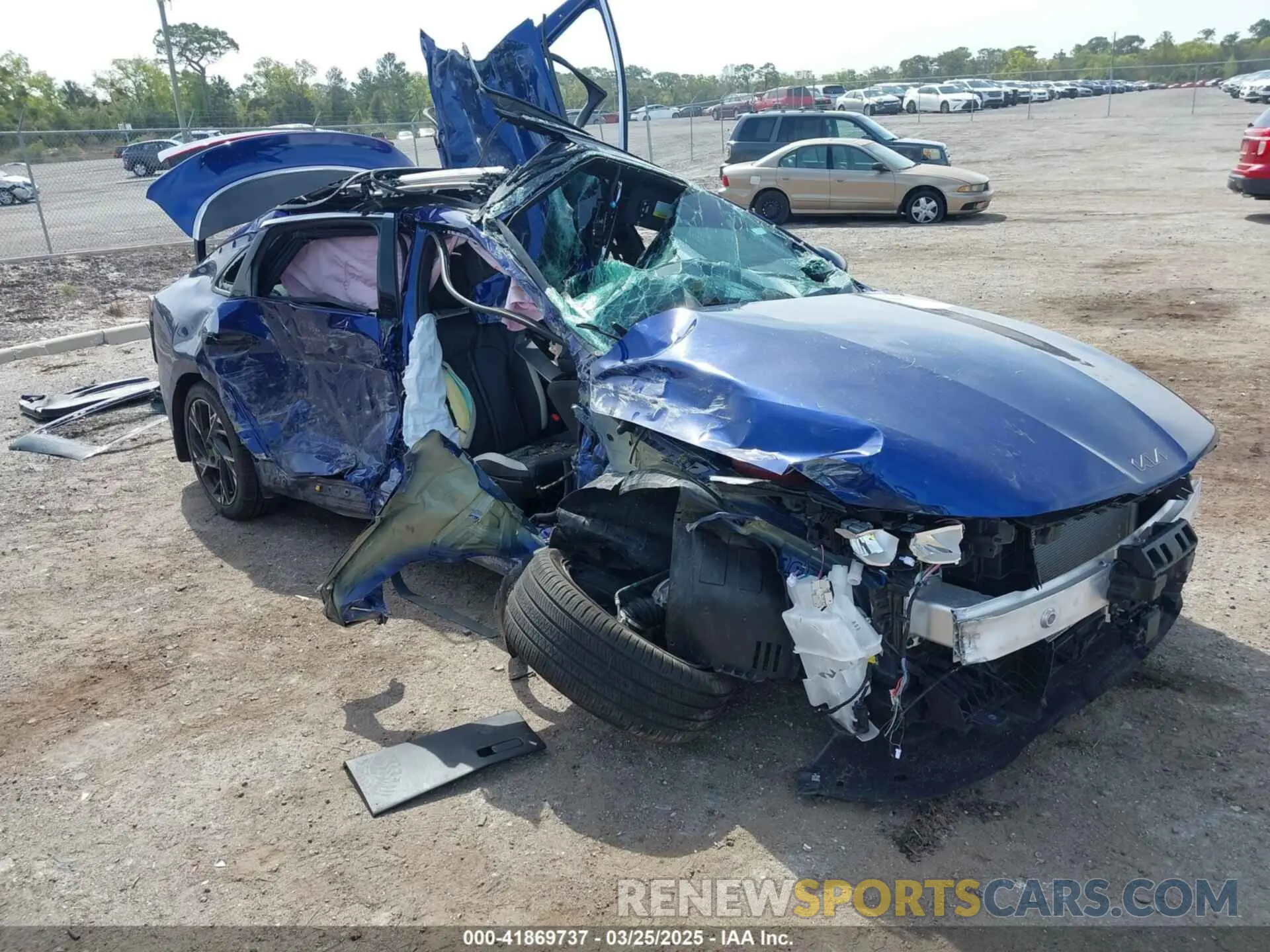1 fotografías del automóvil dañado KNAG64J79S5269682 KIA K5 2025
