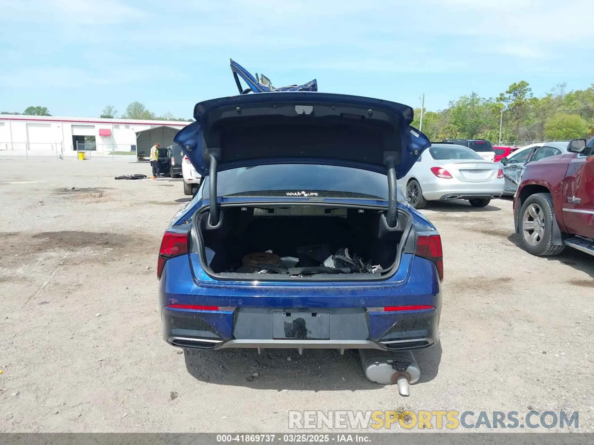 15 fotografías del automóvil dañado KNAG64J79S5269682 KIA K5 2025