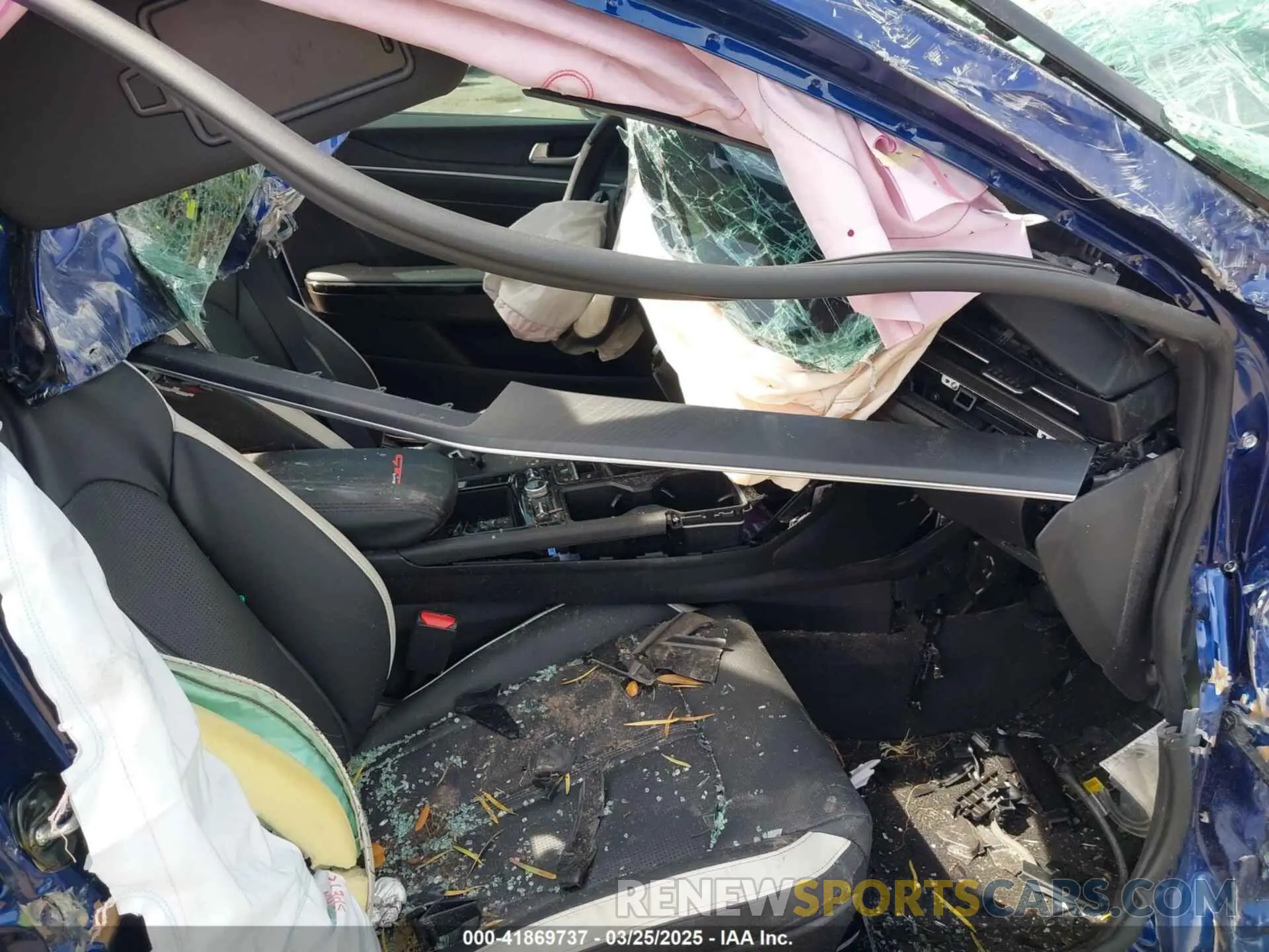 5 fotografías del automóvil dañado KNAG64J79S5269682 KIA K5 2025