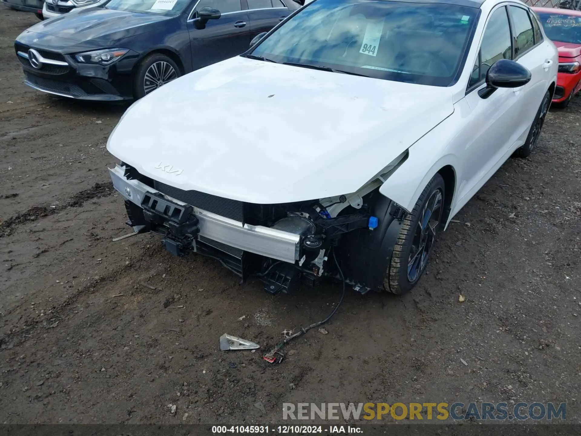 2 fotografías del automóvil dañado KNAG64J79S5269990 KIA K5 2025