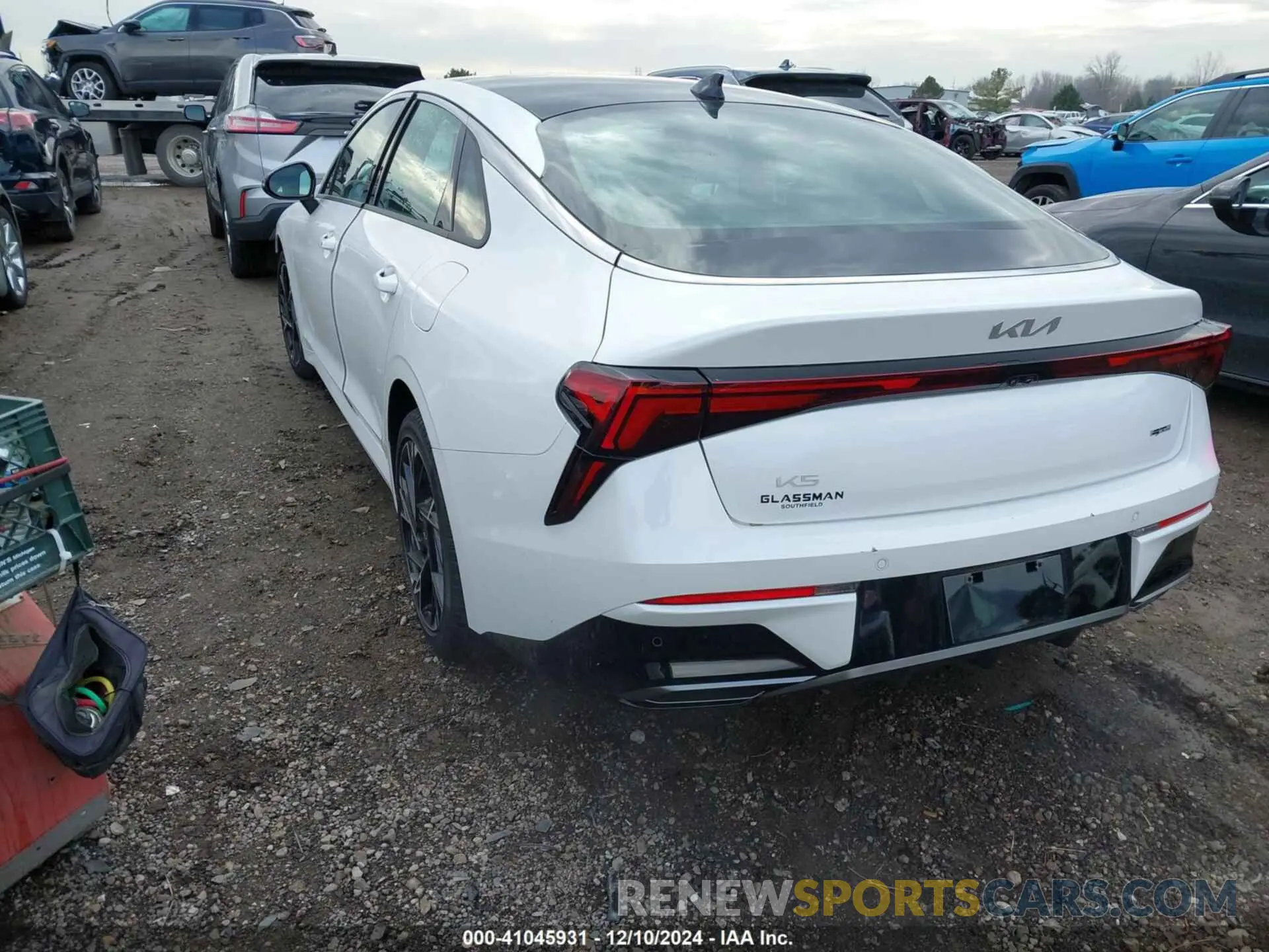 3 fotografías del automóvil dañado KNAG64J79S5269990 KIA K5 2025