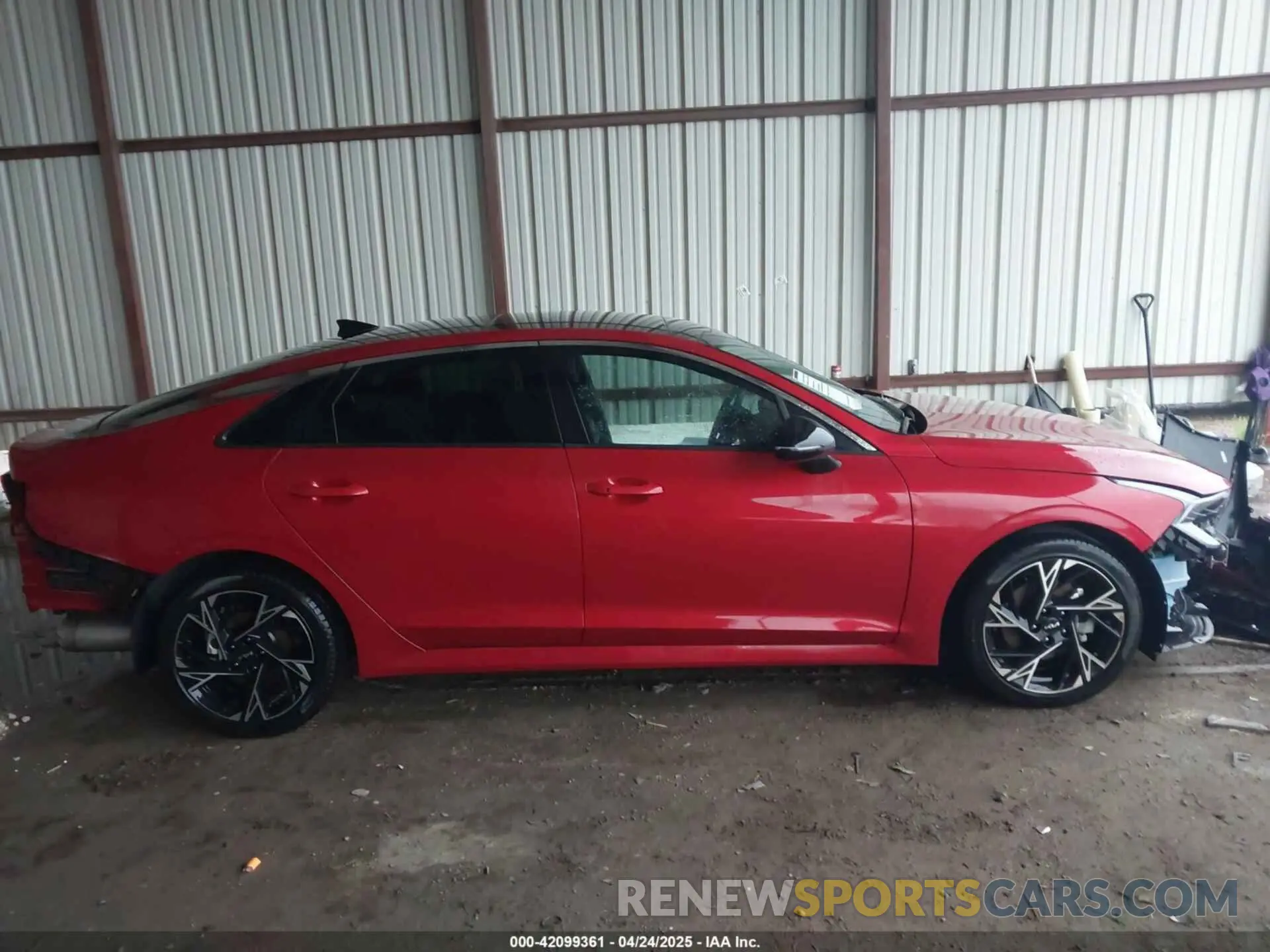 14 fotografías del automóvil dañado KNAG64J79S5271500 KIA K5 2025